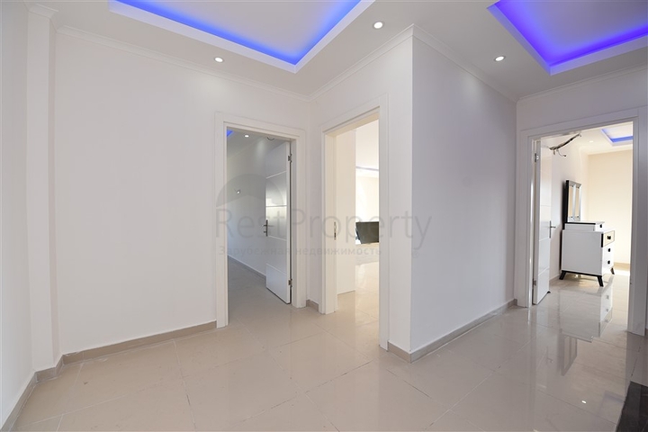 شقق ضمن مجمع سكني حديث على مقربة من البحر قيد الإنشاء في منطقة كاستل – ألانيا