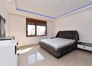 شقق ضمن مجمع سكني حديث على مقربة من البحر قيد الإنشاء في منطقة كاستل – ألانيا