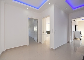 شقق ضمن مجمع سكني حديث على مقربة من البحر قيد الإنشاء في منطقة كاستل – ألانيا