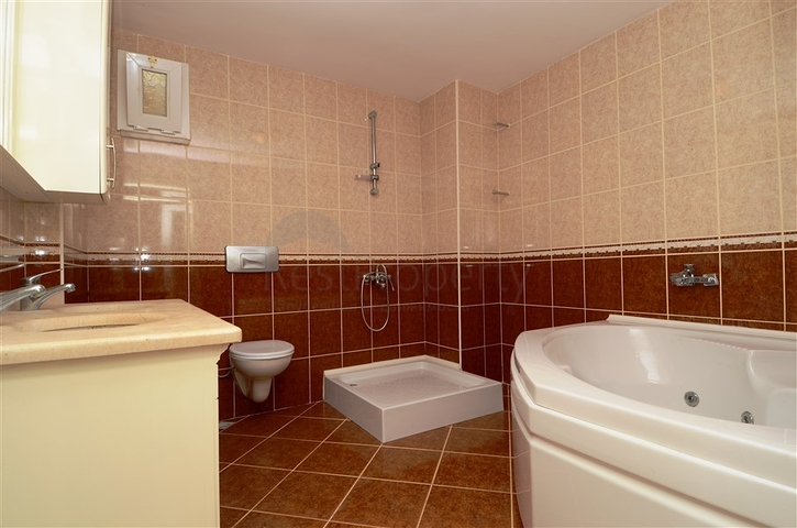 فيلا بإطلالة بحرية وجبلية في منطقة كارجي جاك – ألانيا