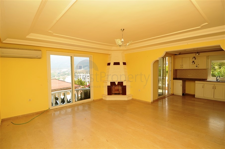 فيلا بإطلالة بحرية وجبلية في منطقة كارجي جاك – ألانيا