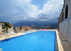 فيلا بإطلالة بحرية وجبلية في منطقة كارجي جاك – ألانيا