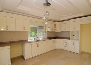 فيلا بإطلالة بحرية وجبلية في منطقة كارجي جاك – ألانيا