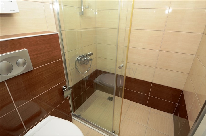 شقة ضمن مجمع مع بنية تحتية فاخرة في منطقة أفسلار – ألانيا