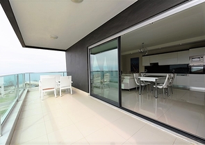 شقة فاخرة وبإطلالة بحرية مباشرة على البحر في منطقة كارجي جاك – ألانيا