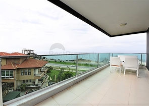 شقة فاخرة وبإطلالة بحرية مباشرة على البحر في منطقة كارجي جاك – ألانيا