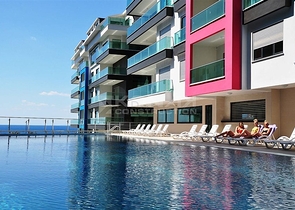 شقة فاخرة وبإطلالة بحرية مباشرة على البحر في منطقة كارجي جاك – ألانيا