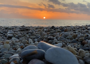 شقة فاخرة وبإطلالة بحرية مباشرة على البحر في منطقة كارجي جاك – ألانيا