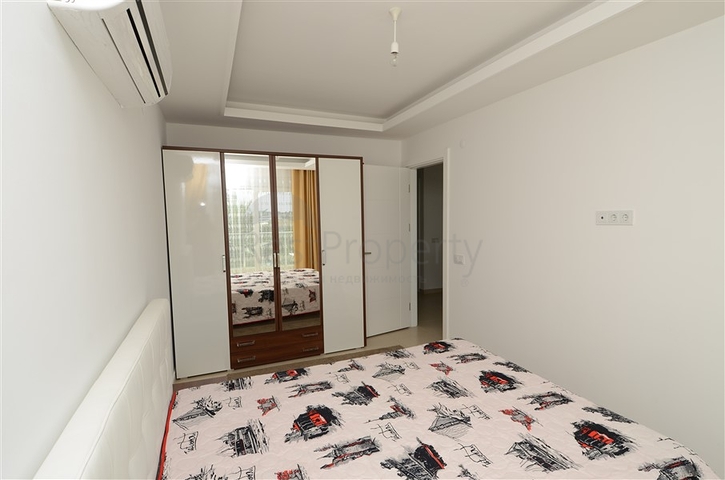 شقة للإيجار في مجمع حديث