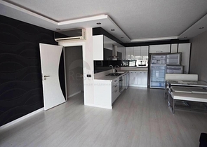 بنتهاوس مفروشة على بعد 350 متر عن البحر في حي ليمان من منطقة كونيالتي – أنطاليا