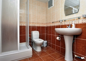 شقة مفروشة بإطلالة بحرية مميزة في منطقة محمودلار – الانيا