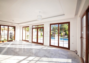 فيلا فاخرة مع بركة سباحة خاصة في فتحية