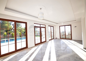 فيلا فاخرة مع بركة سباحة خاصة في فتحية