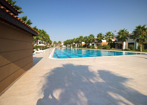 فيلا فاخرة ضمن مجمع سكني في منطقة بيليك – أنطاليا