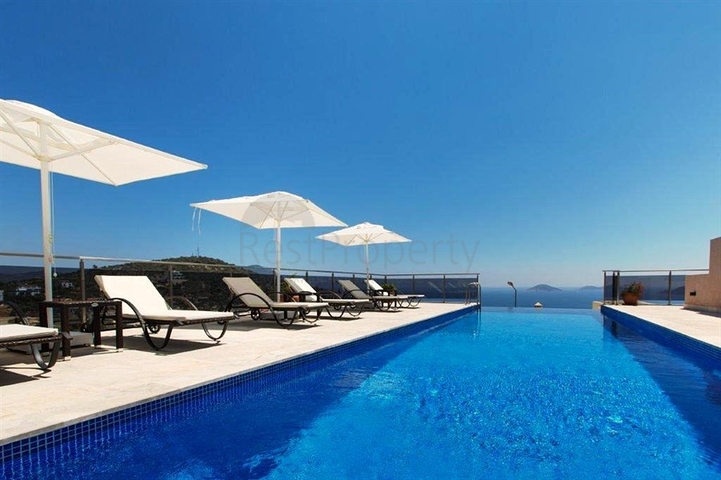 دوبلكس فاخرة ومفروشة مع مناظر ساحرة للبحر في كالكان – كاس