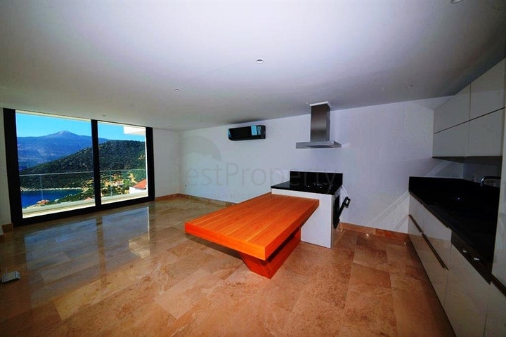 شقق دوبلكس فاخرة ضمن مجمع بإطلالات بحرية ساحرة في كالكان – كاس