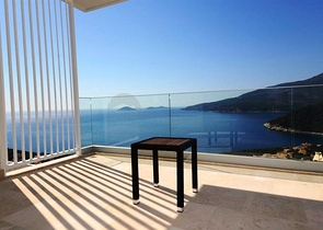 شقق دوبلكس فاخرة ضمن مجمع بإطلالات بحرية ساحرة في كالكان – كاس