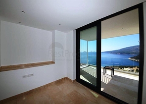 شقق دوبلكس فاخرة ضمن مجمع بإطلالات بحرية ساحرة في كالكان – كاس