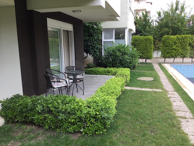 شقة مفروشة على مسافة 450 متر عن البحر في حي ليمان من منطقة كونيالتي – أنطاليا