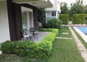 شقة مفروشة على مسافة 450 متر عن البحر في حي ليمان من منطقة كونيالتي – أنطاليا