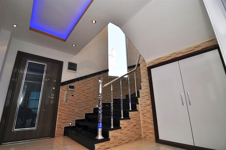 فيلا فاخرة وراقية بإطلالات ساحرة للبحر والجبال في منطقة كارجي جاك – ألانيا