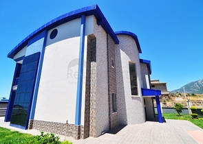 فيلا فاخرة وراقية بإطلالات ساحرة للبحر والجبال في منطقة كارجي جاك – ألانيا