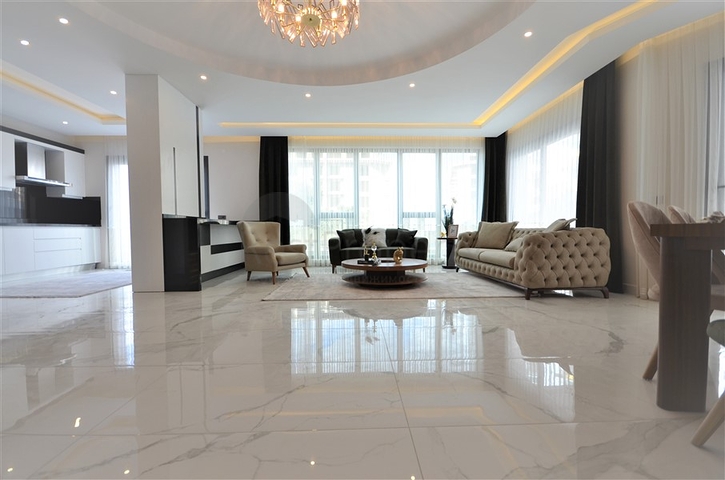 شقق فاخرة ضمن مجمع 5 نجوم - اطلالة بحرية -في كارجي جاك / الانيا 