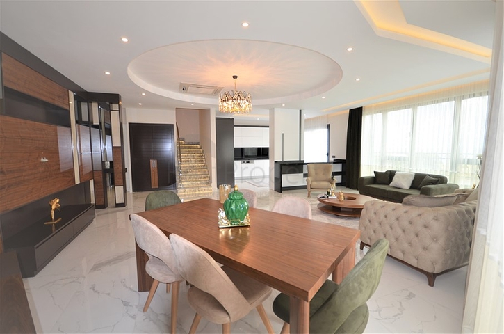 شقق فاخرة ضمن مجمع 5 نجوم - اطلالة بحرية -في كارجي جاك / الانيا 