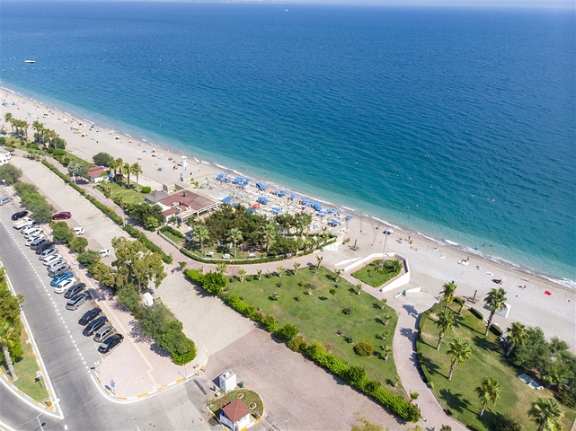 مشروع على الخط الأول من البحر في منطقة كونيالتي -أنطاليا