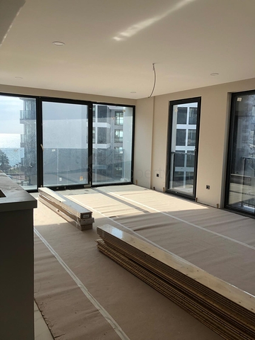 مشروع على الخط الأول من البحر في منطقة كونيالتي -أنطاليا