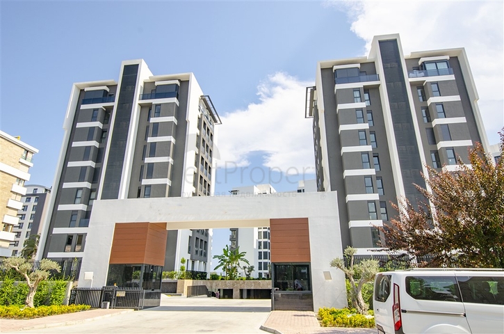 مشروع على الخط الأول من البحر في منطقة كونيالتي -أنطاليا