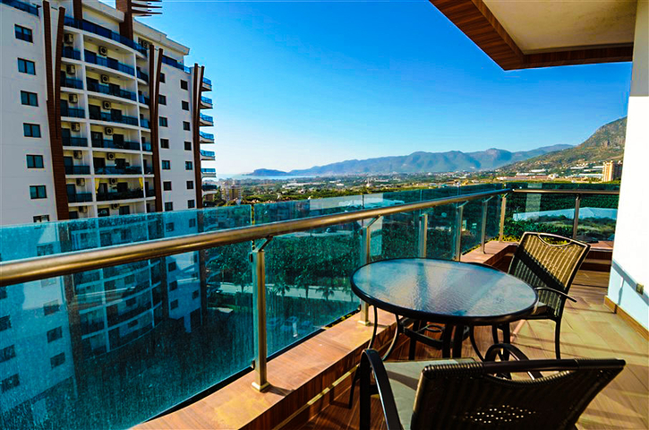 شقة مؤثثة جزئياً ضمن مجمع فاخر في منطقة محمودلار – ألانيا