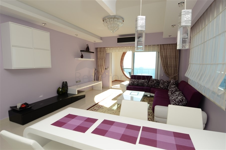 شقة مؤثثة جزئياً ضمن مجمع فاخر في منطقة محمودلار – ألانيا