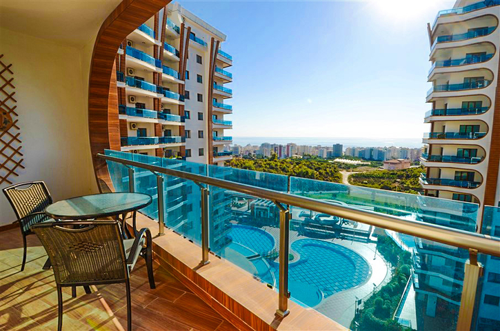 شقة مؤثثة جزئياً ضمن مجمع فاخر في منطقة محمودلار – ألانيا