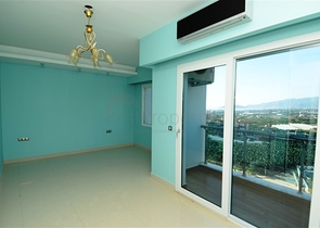 شقة مؤثثة جزئياً ضمن مجمع فاخر في منطقة محمودلار – ألانيا