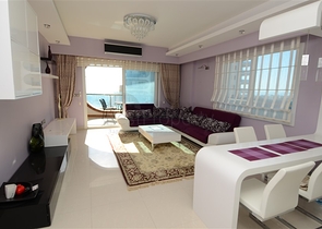 شقة مؤثثة جزئياً ضمن مجمع فاخر في منطقة محمودلار – ألانيا