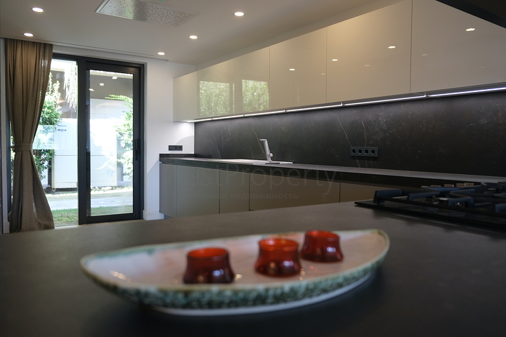 مشروع فيلا فاخرة مطلة على القلعة القديمة والبحر في وسط بودروم