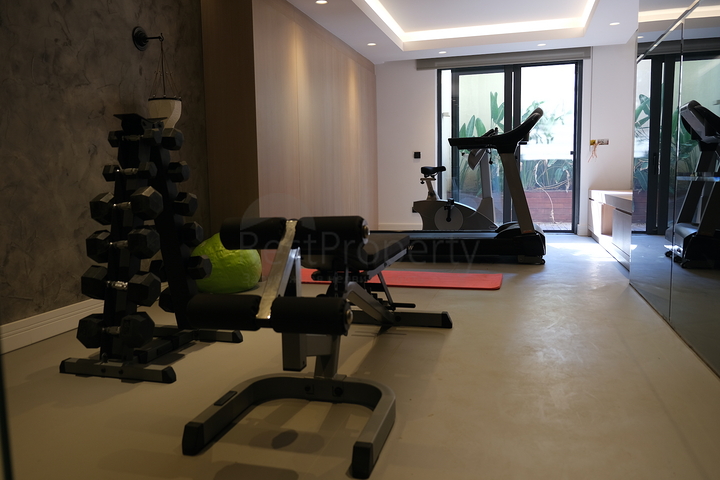 مشروع فيلا فاخرة مطلة على القلعة القديمة والبحر في وسط بودروم