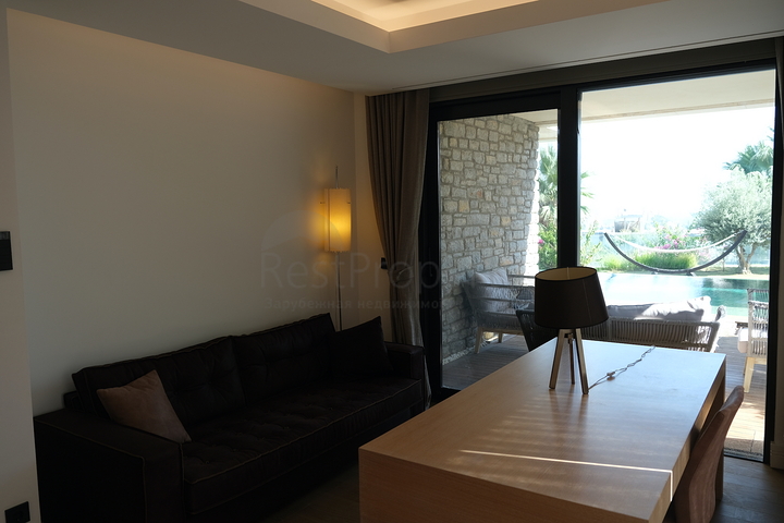 مشروع فيلا فاخرة مطلة على القلعة القديمة والبحر في وسط بودروم