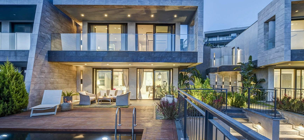 فيلات وبنتهاوس تطل على قلعة بودروم