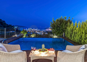 فيلات وبنتهاوس تطل على قلعة بودروم