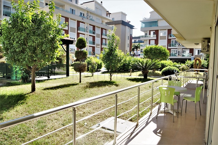 شقة مؤثثة بالكامل في حي ليمان من منطقة كونيالتي – أنطاليا