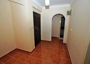 شقة مؤثثة بالكامل على مسافة قريبة من البحر في منطقة محمودلار – ألانيا