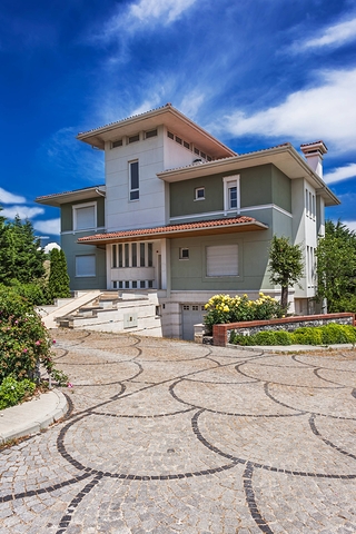 فلل مع اطلالة بحرية في اسطنبول 