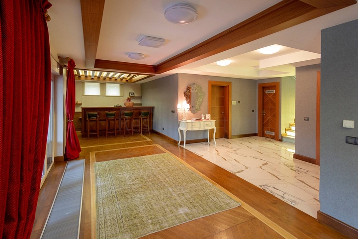 فلل مع اطلالة بحرية في اسطنبول 