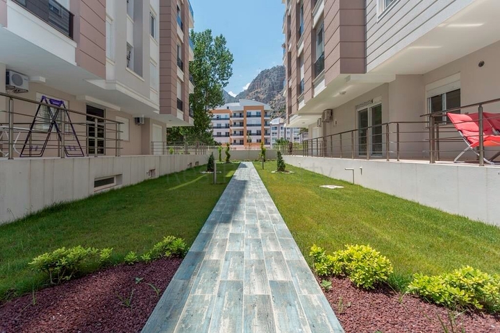 شقة بتخطيط 1+1 ضمن مجمع سكني في منطقة هورما كونيالتي – أنطاليا