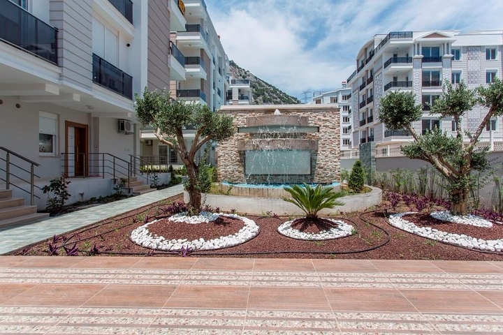 شقة بتخطيط 1+1 ضمن مجمع سكني في منطقة هورما كونيالتي – أنطاليا