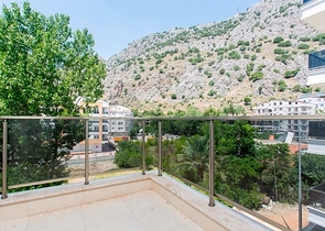 شقة بتخطيط 1+1 ضمن مجمع سكني في منطقة هورما كونيالتي – أنطاليا