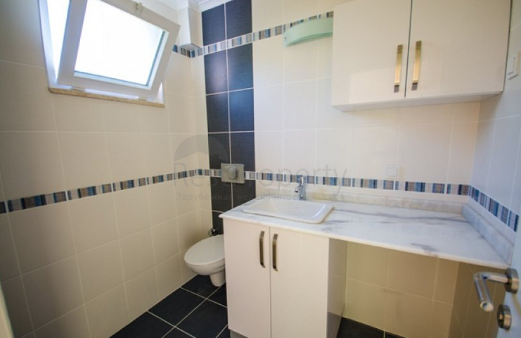 فيلا واسعة منفصلة في منطقة كاميوفا – كيمير