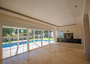 فيلا واسعة منفصلة في منطقة كاميوفا – كيمير